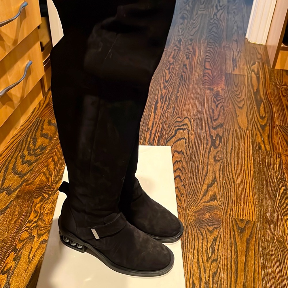 Nicholas Kirkwood Pearl Crosta OTK suede boots